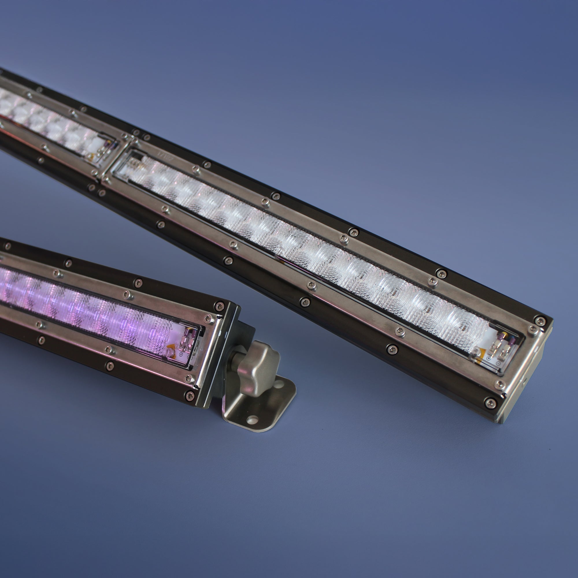 Violet300 UVC LED Light 280nm 927mW 12 LEDs 50x10deg 48V 29W 29.6cm 3m cable