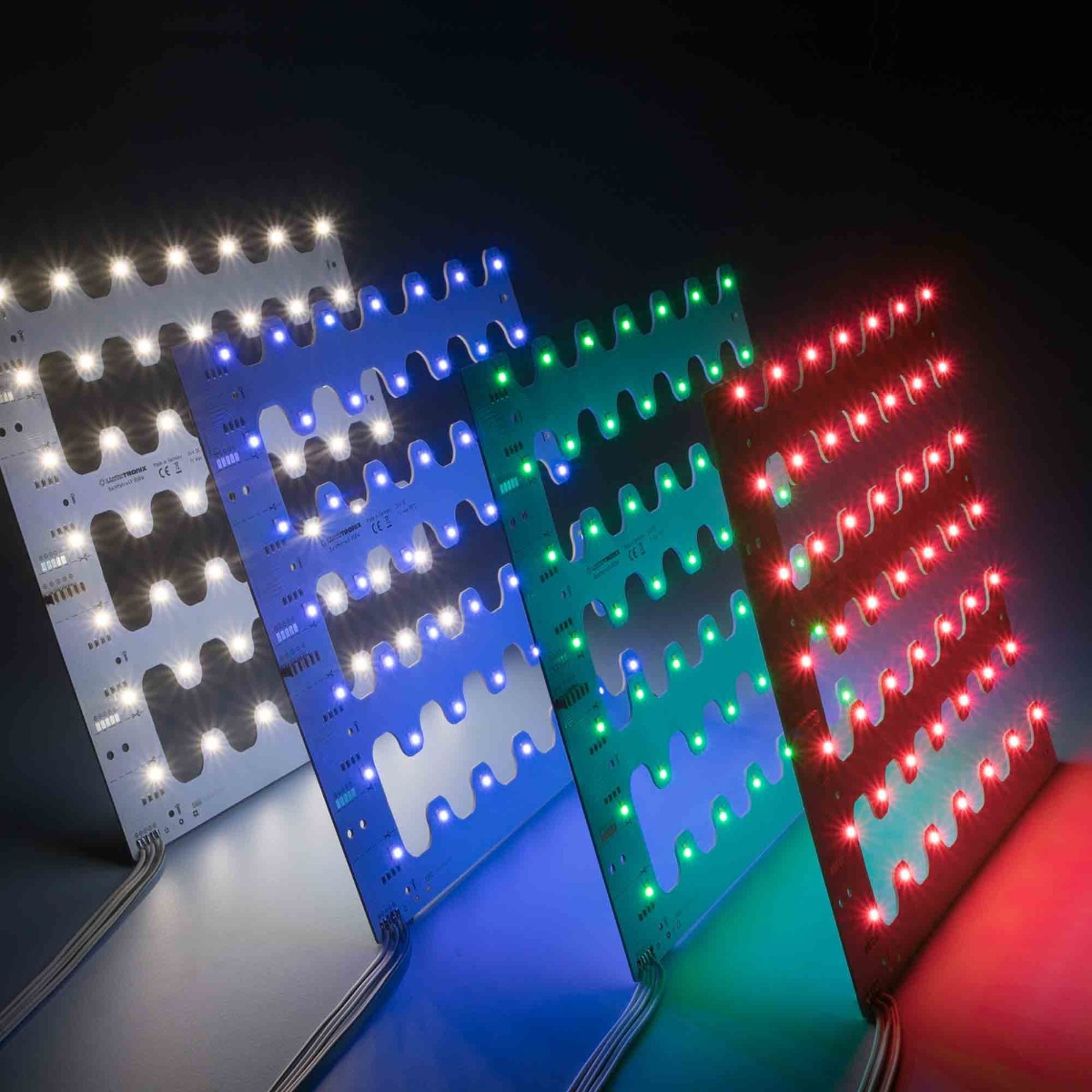 Módulo LED Configurable Nichia BackMatrix-49-RGBW de 4 canales, RGBW, TW, Dynasolis, 28x28cm, Made in Germany, 24V