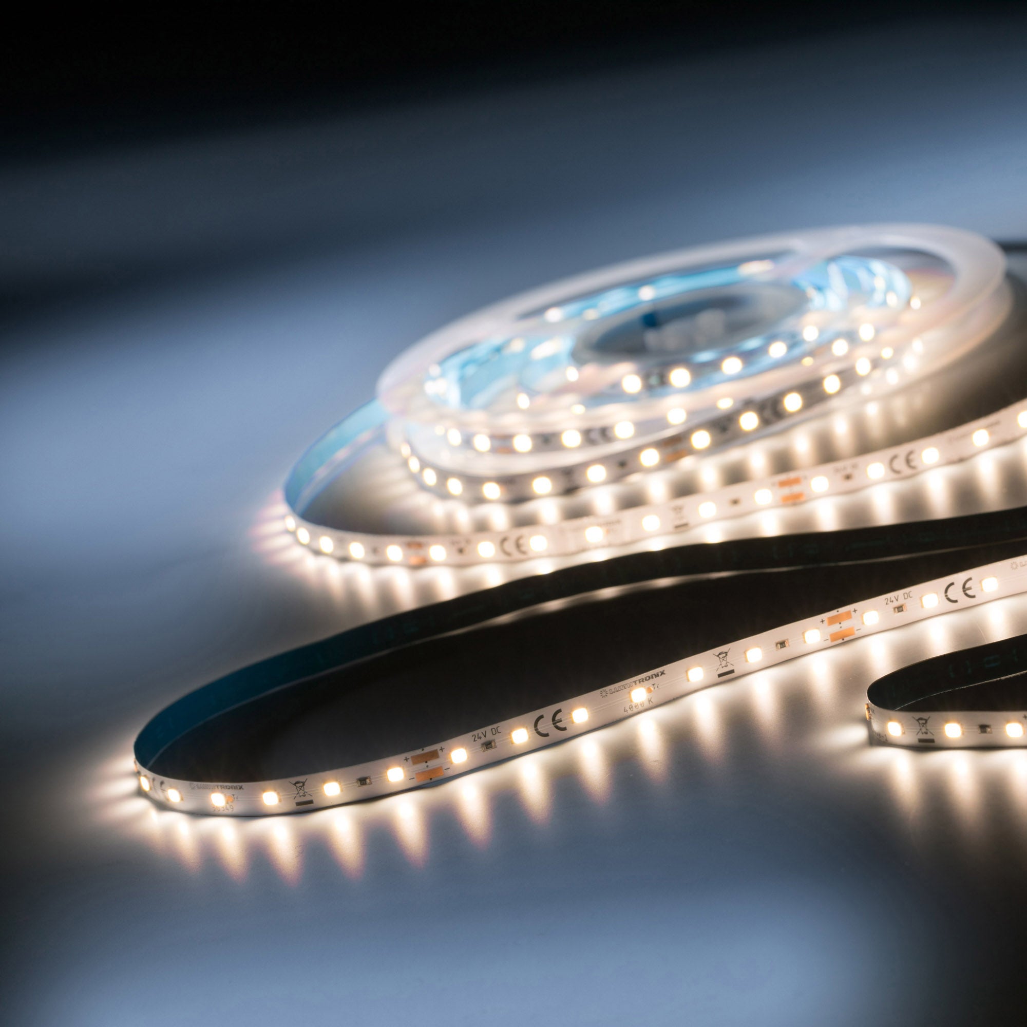 LumiFlex1080 Seúl <t>tira LED</t> blanco puro CRI80 4000K 3395lm 24V 70 LEDs/m 5m bobina (680lm/m 4.14W/m) 