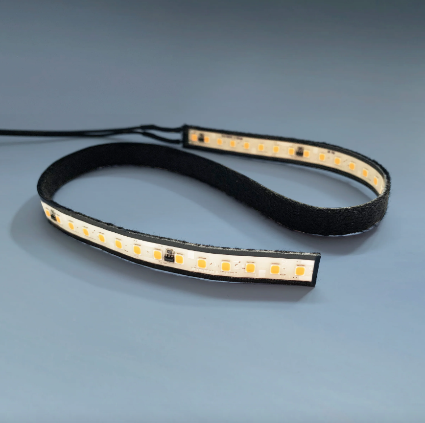 LumiFlex3095 <t>tira LED</t> resistente al agua con LumProtect® 2700K CRI 95 56 LEDs 402 x 10mm 24V Muestra de prueba