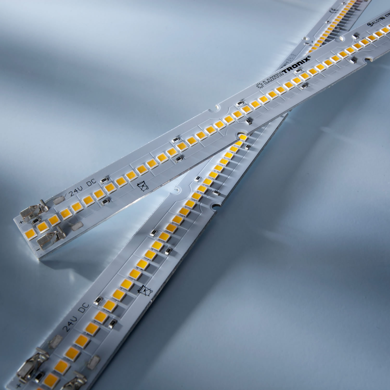 Maxline-70-4080 Nichia tira LED blanco puro 4000K 2250lm 24V Módulo de 70 LEDs 28cm (8036lm/m 60W/m)