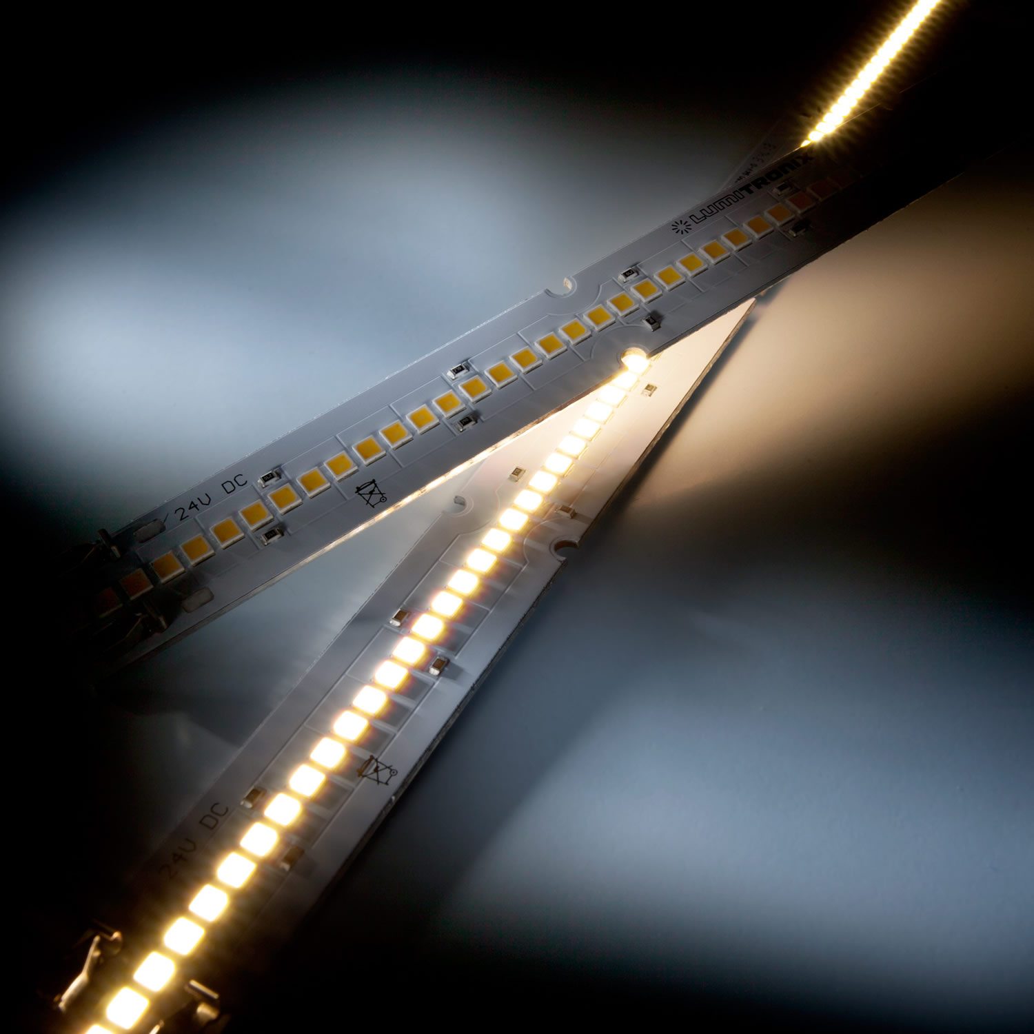 Maxline-70-4080 Nichia tira LED blanco puro 4000K 2250lm 24V Módulo de 70 LEDs 28cm (8036lm/m 60W/m)