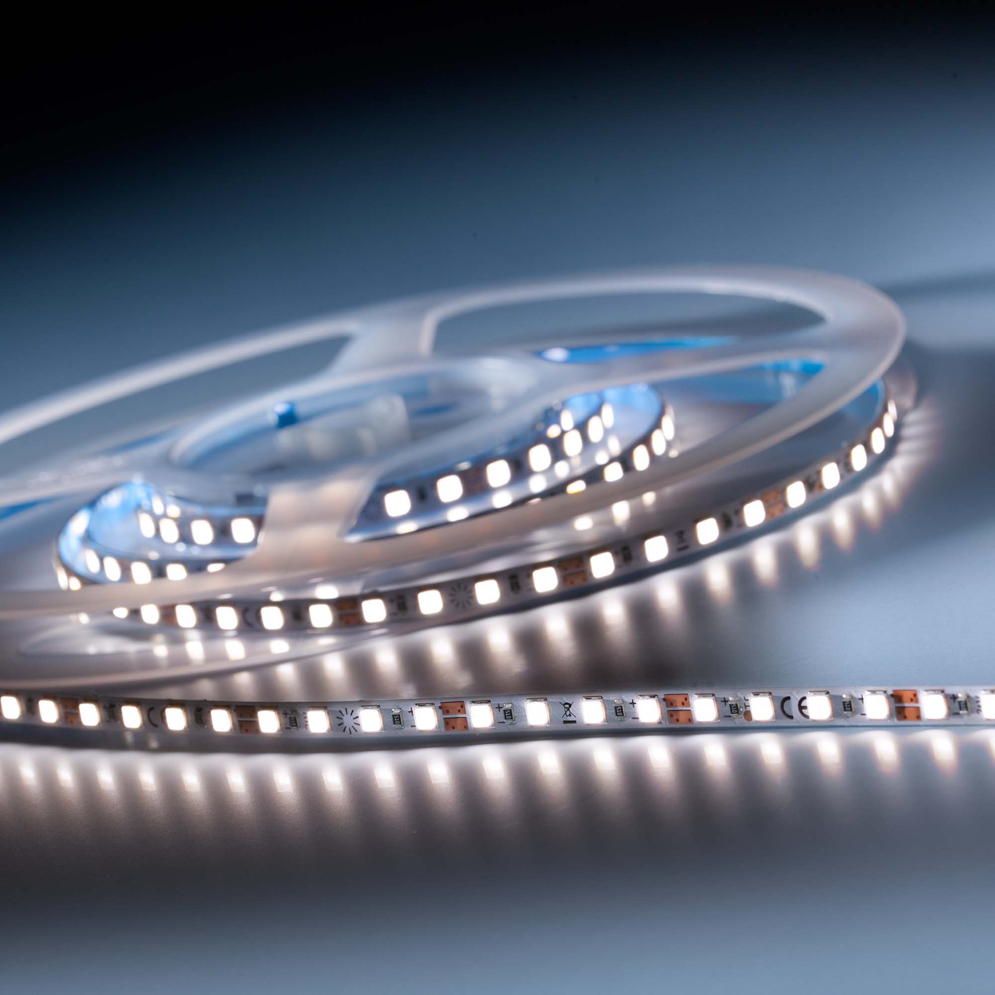 SlimFlex3090 Nichia tira LED 5mm de ancho blanco puro CRI90 4000K 4240lm 24V 120 LEDs/m bobina de 2m (2120lm/m 18W/m )