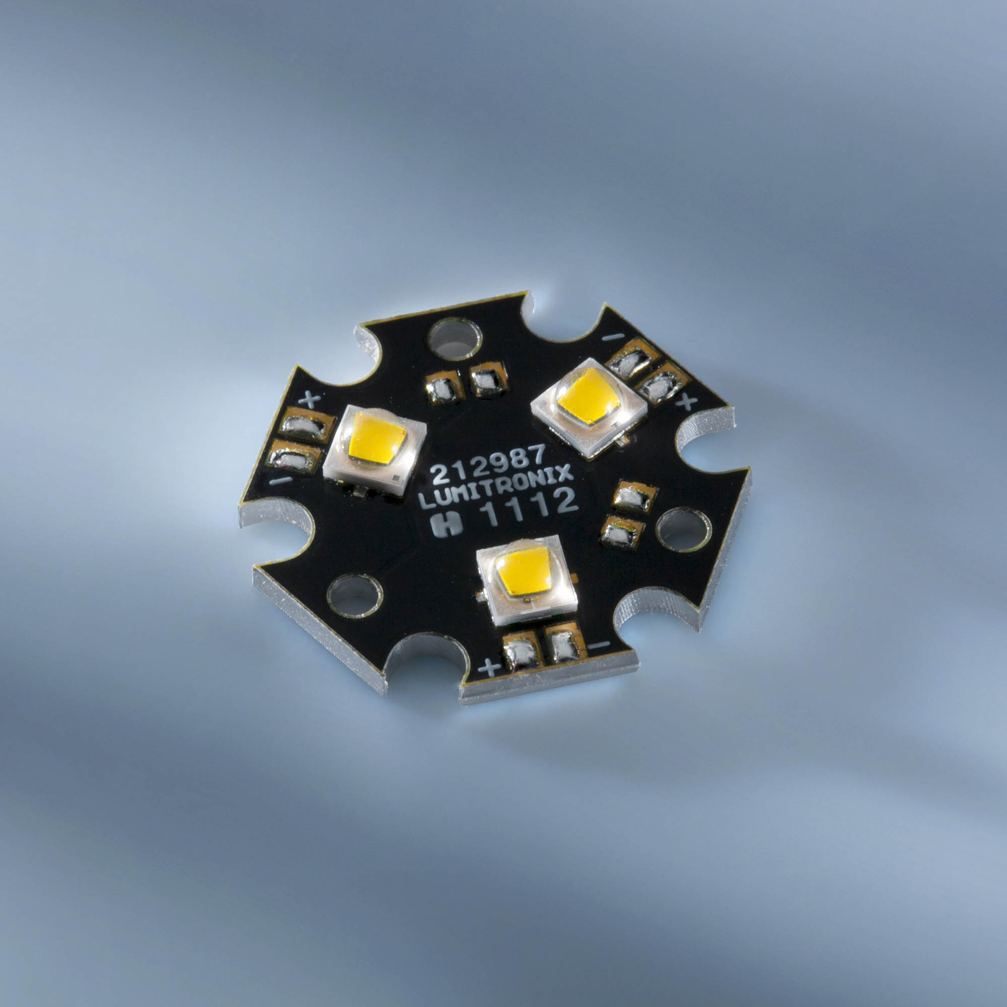 Triple Cree XP-G2 blanco LED 488lm 1500mA 6200K 4.7W