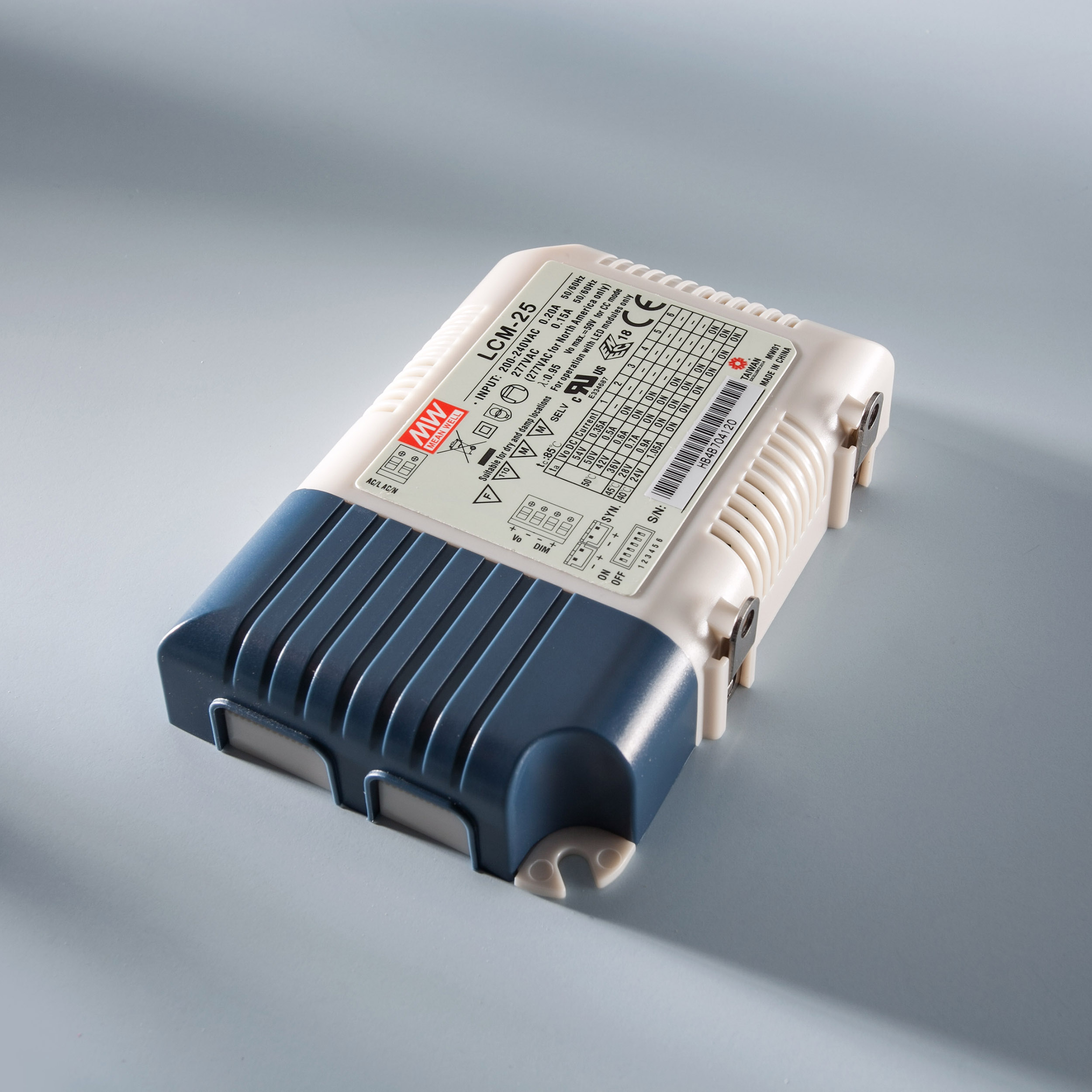 MEAN WELL Driver LED de corriente constante LCM-25 IP20 350 > 1050 mA 230V a 6 > 54VDC DIM