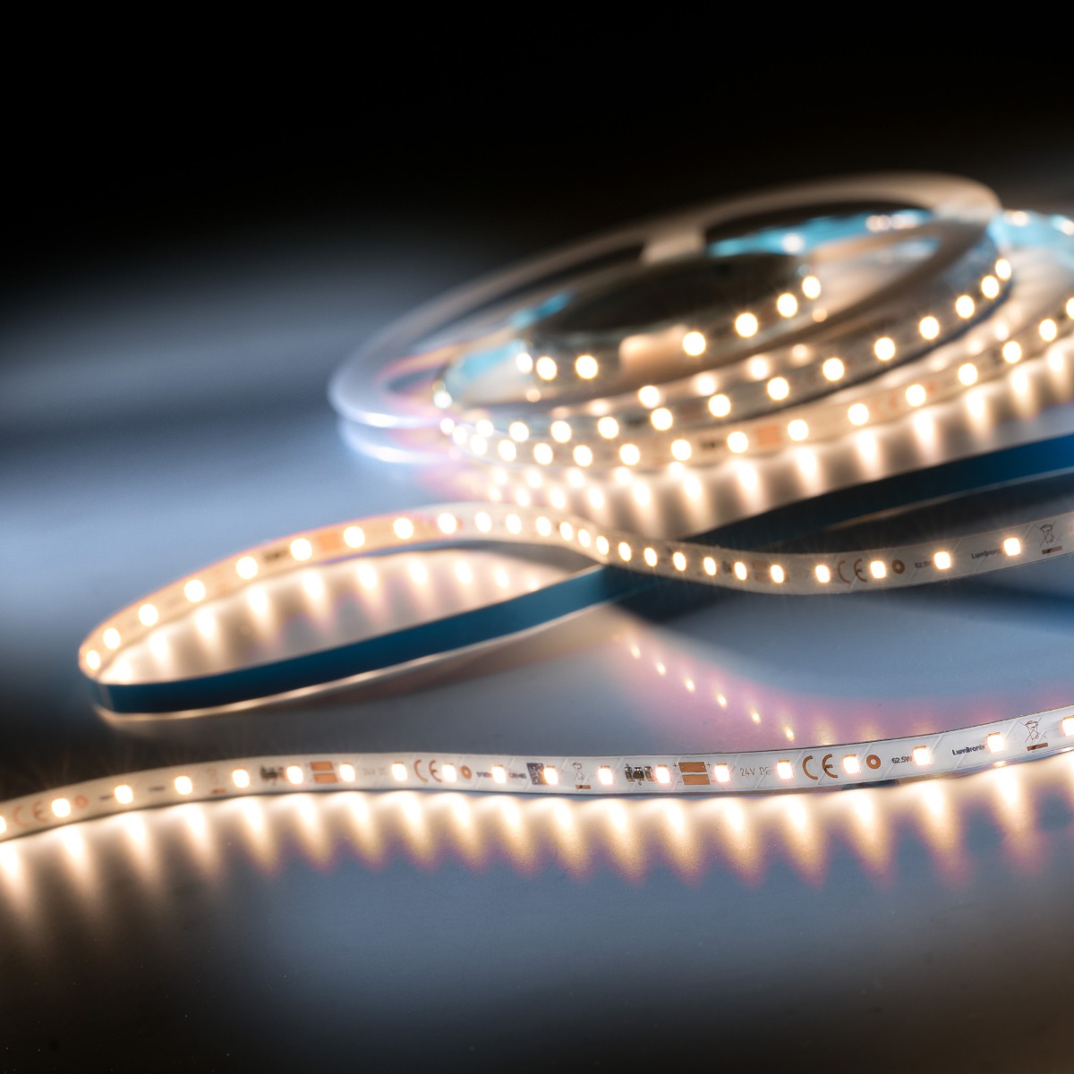 LumiFlex2080 Samsung tira LED blanco cálido CRI80 3000K 6775lm 24V 70 LEDs/m bobina de 5m (1355lm/m y 12,6W/m) 
