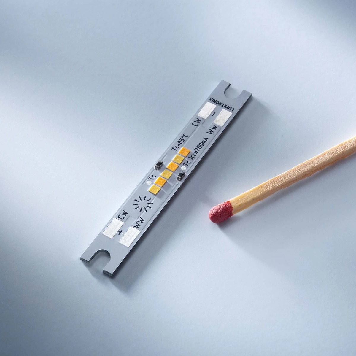 Módulo LED Configurable Nichia CSP SmartArray-L6-TW de 2 canales, TW, Dynasolis, bicolor, 6 LED, 50x7mm (675lm)